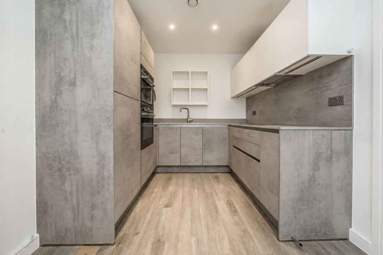 Flat Corbet Gardens in Greater London