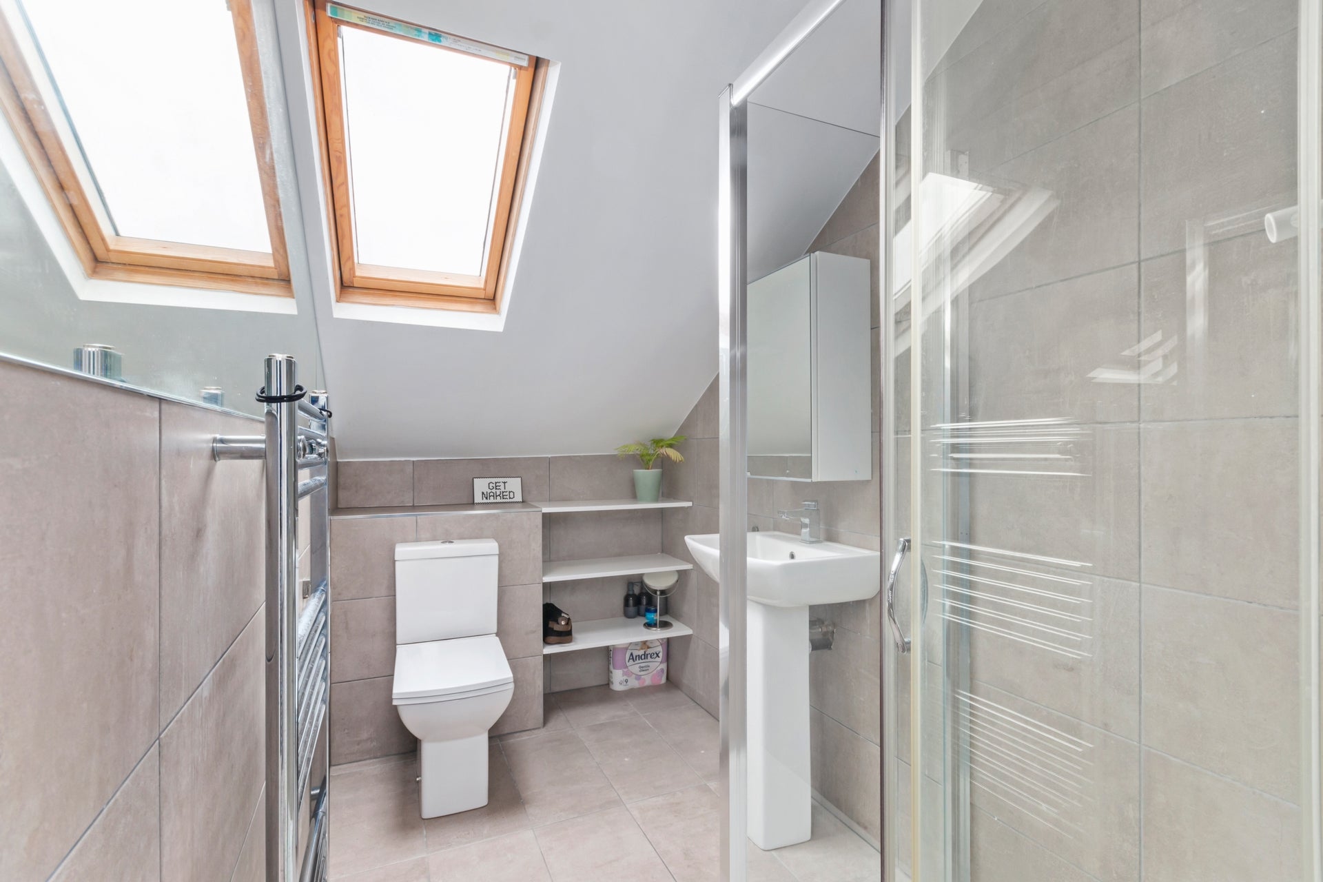 Flat Lavender Sweep in Greater London