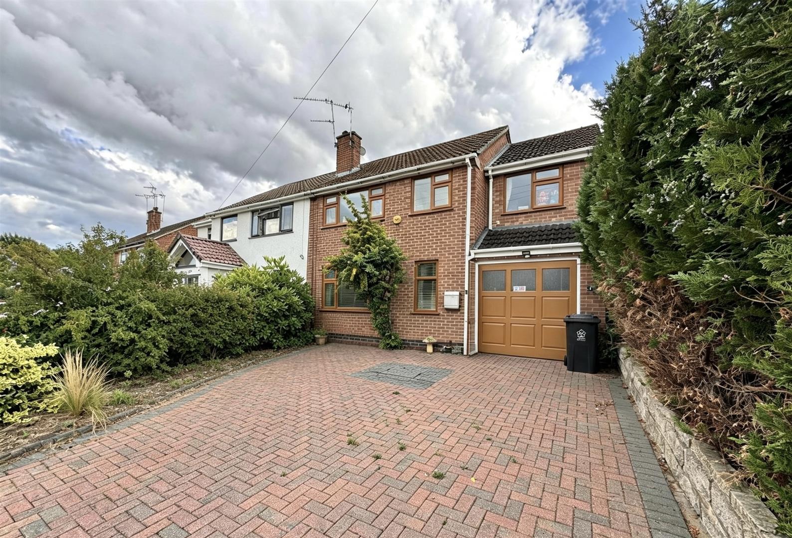 House Heddington Way in Leicester