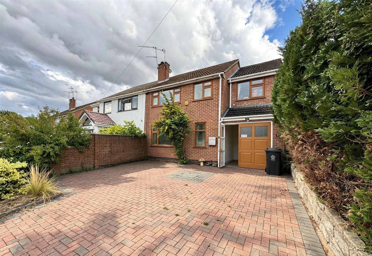 House Heddington Way in Leicester