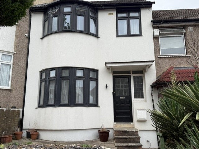 House Donaldson Road in Greater London