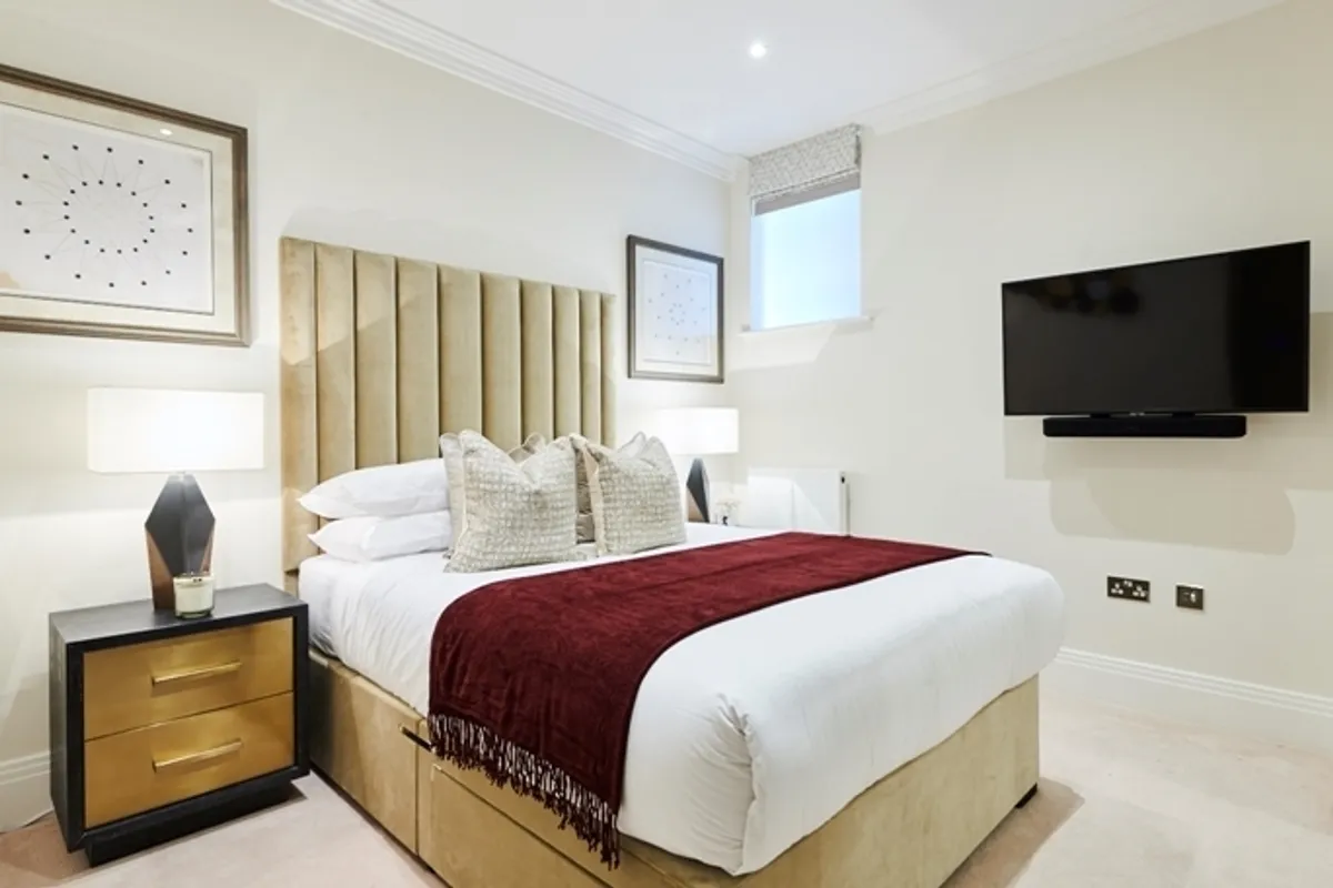 Flat Rainville Road in Greater London