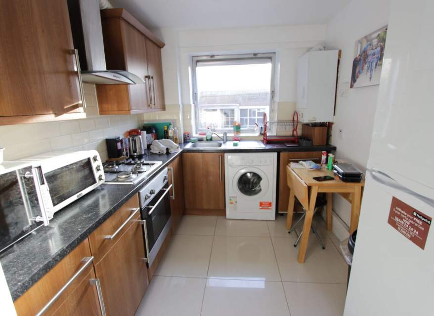 Flat Gresse Street in London