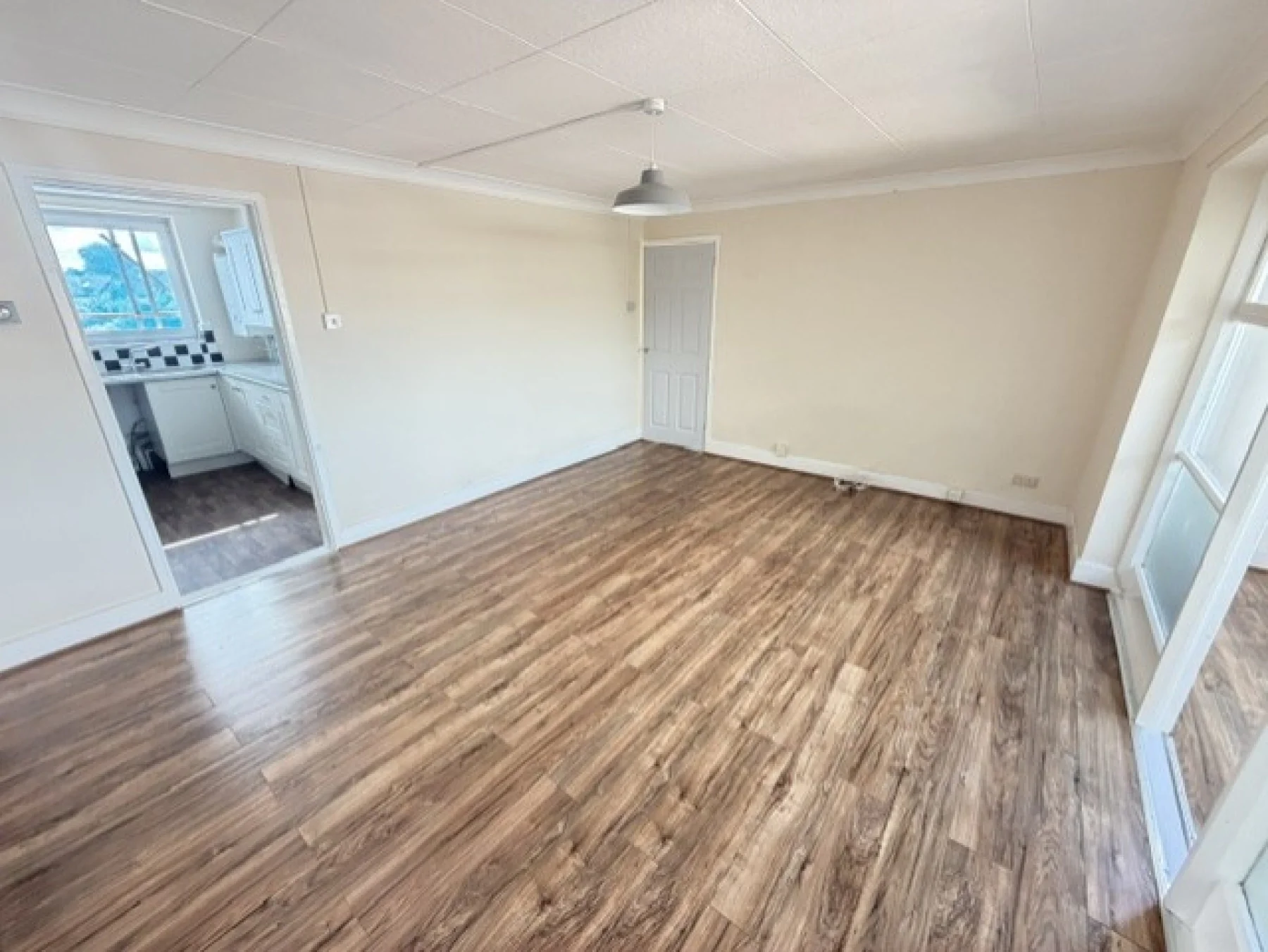 Flat Wentworth Drive in Borough of Swale