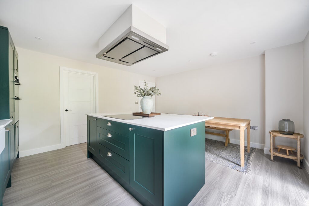 Flat Hillgarth in Waverley