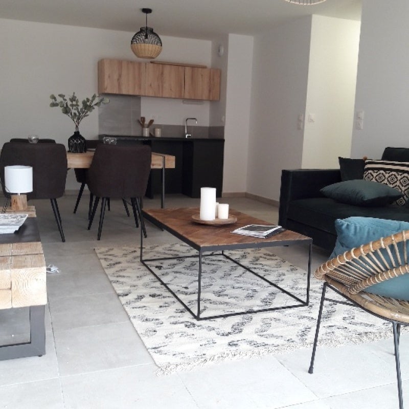 Appartement Route d'Avignon à Nîmes