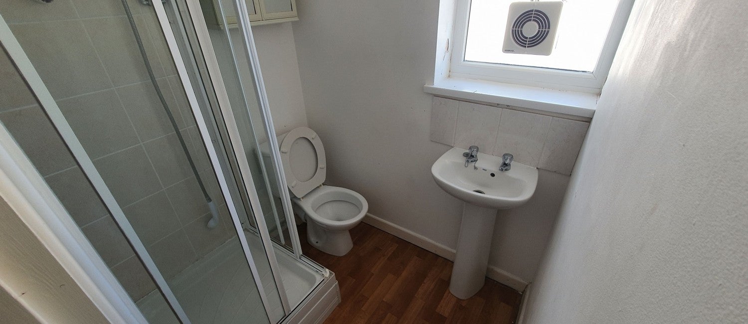 Flat Mundy Place in Cardiff