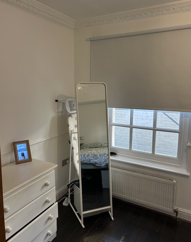 Room Mile End Road in Greater London