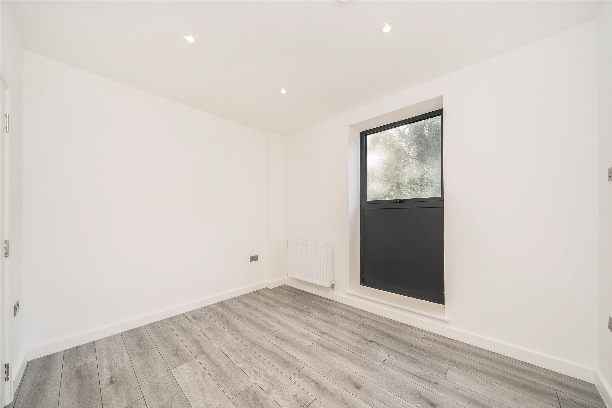 Flat Woolwich Road in Greater London