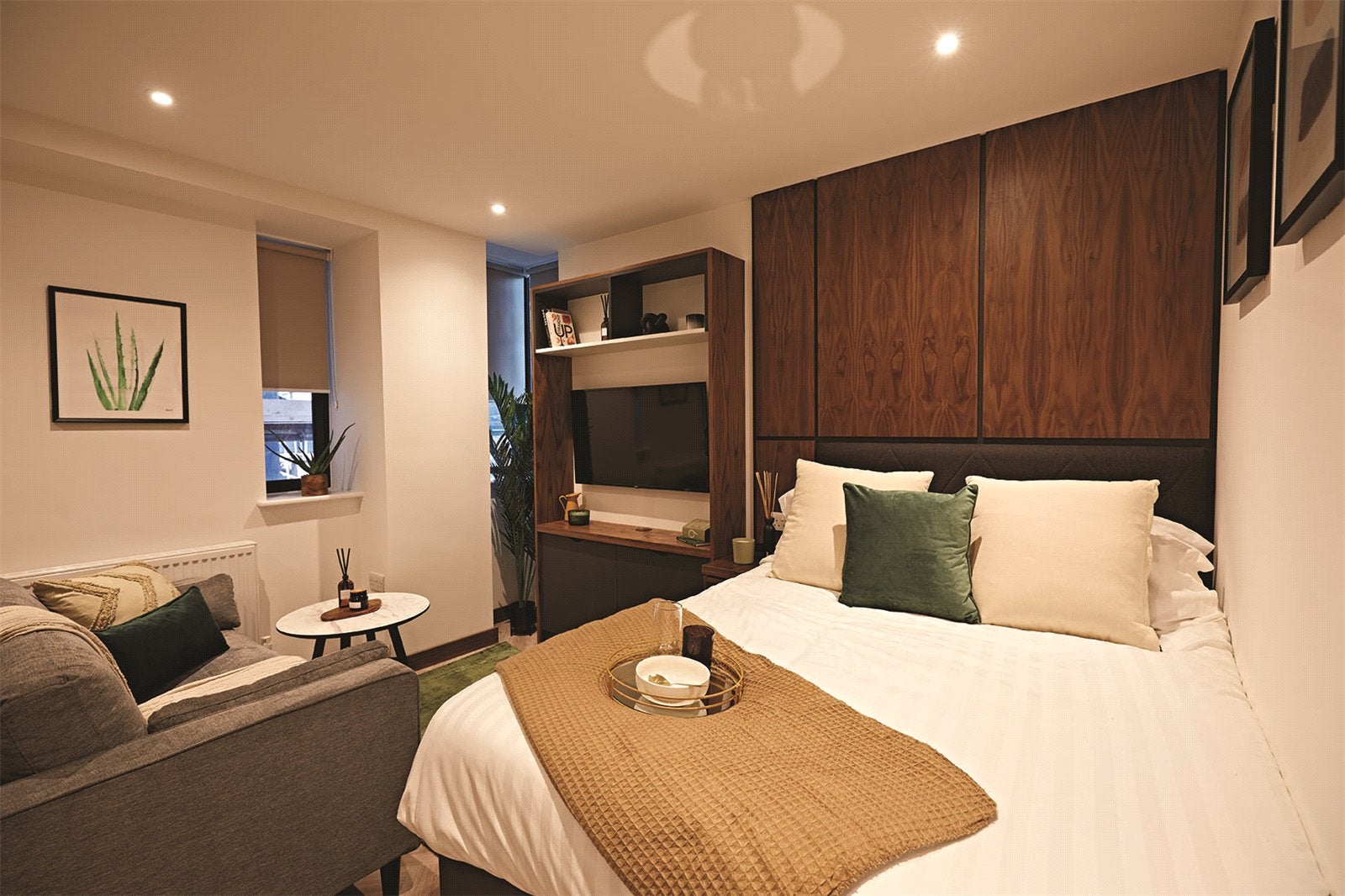 Flat Wade Lane in Leeds