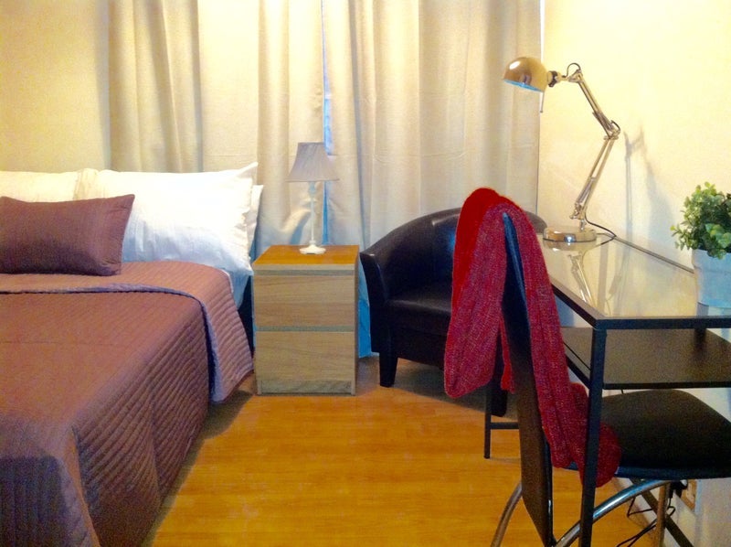 Room Mere Close in Greater London