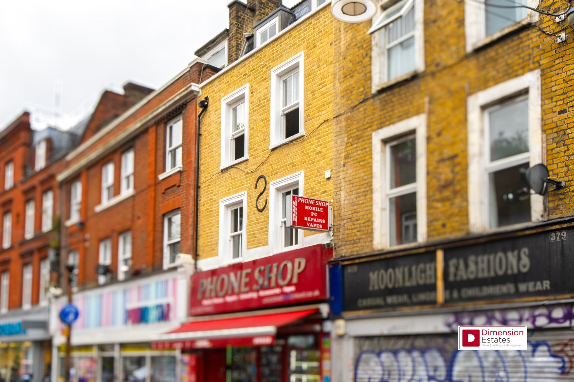 Flat Gould Terrace in Greater London