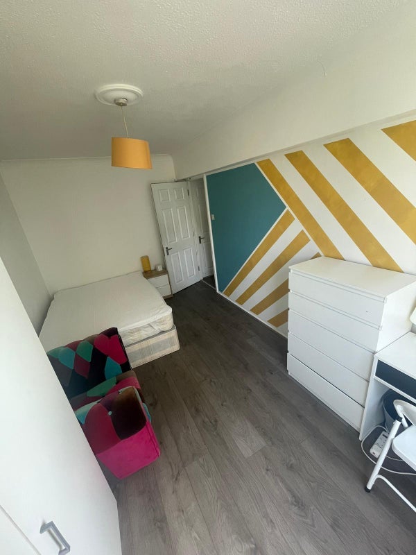 Room Bunhill Row in Greater London