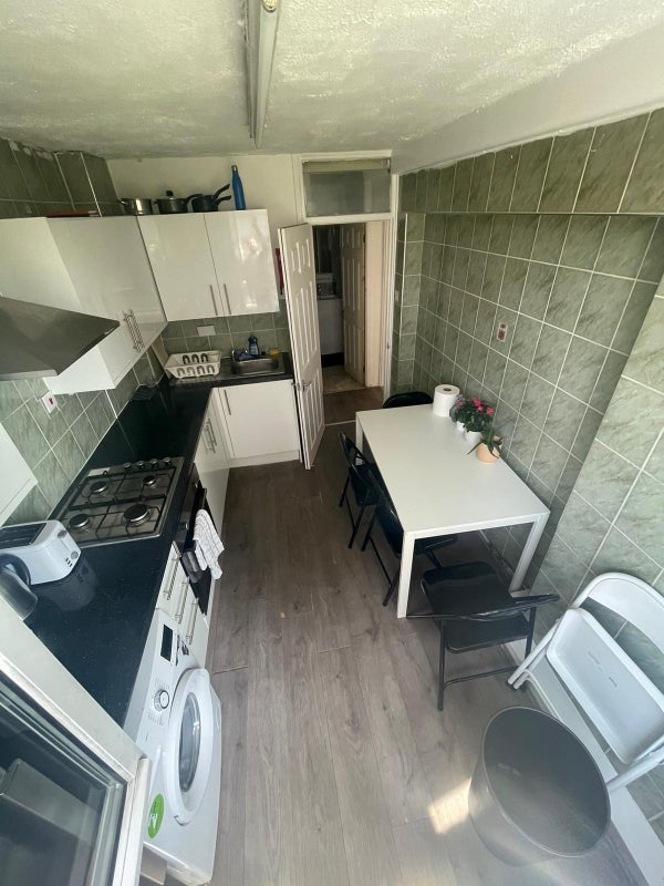 Room Bunhill Row in Greater London