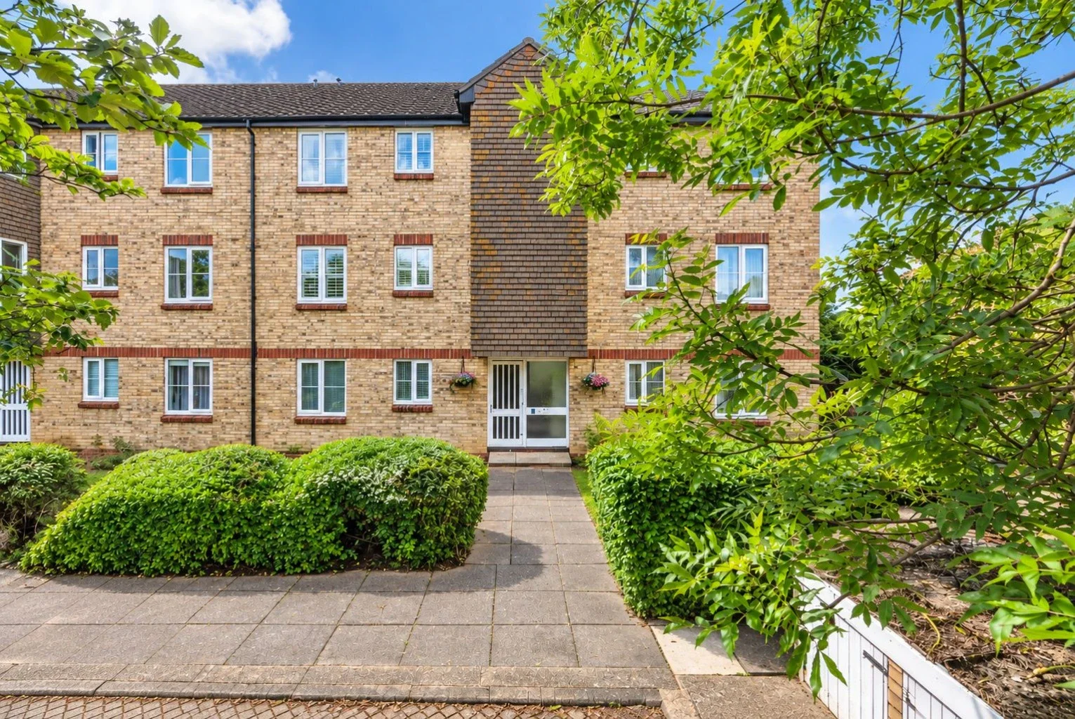 Flat St. Ives Road in Huntingdonshire