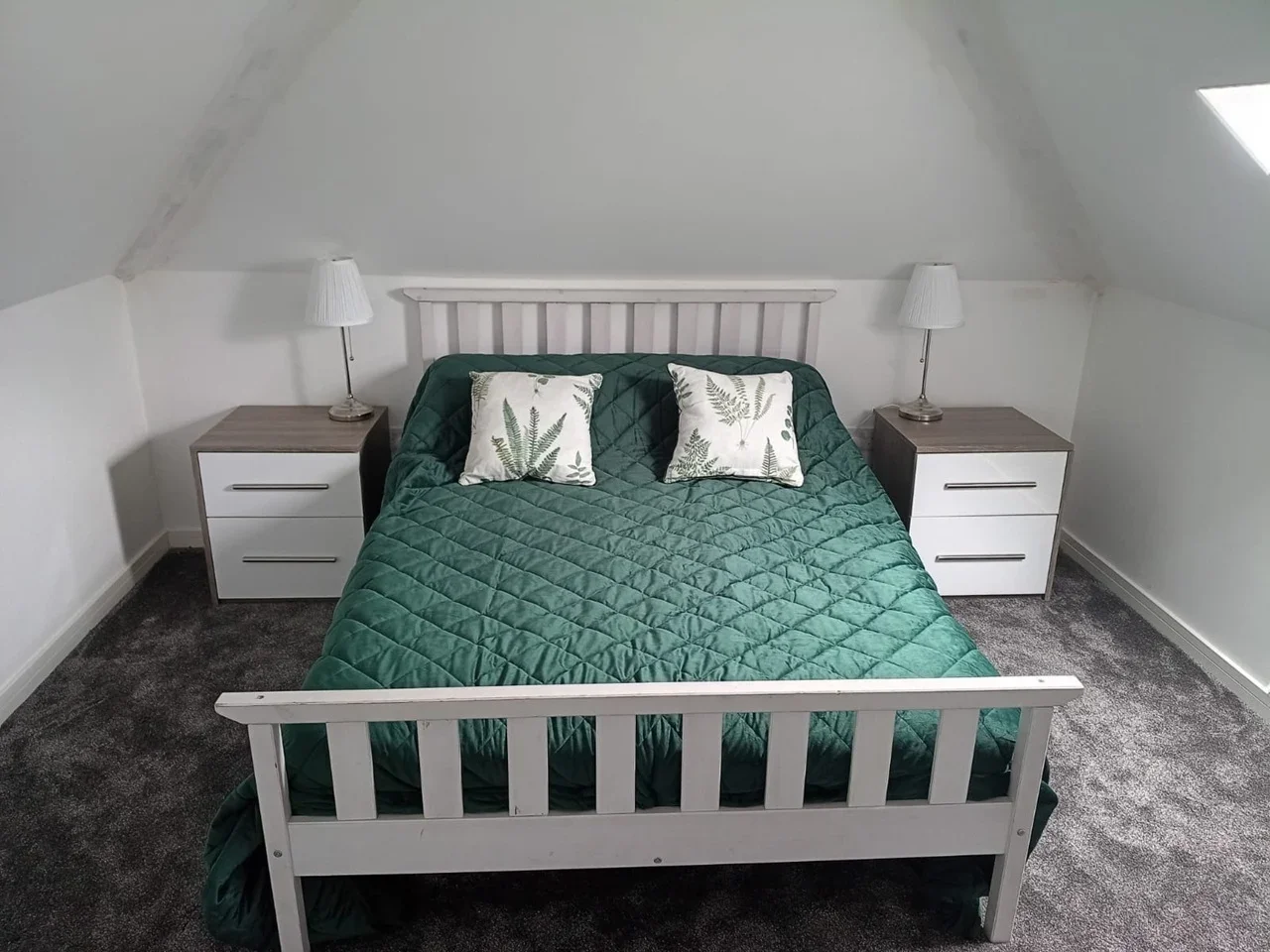 Room Kathleen Road in Southampton