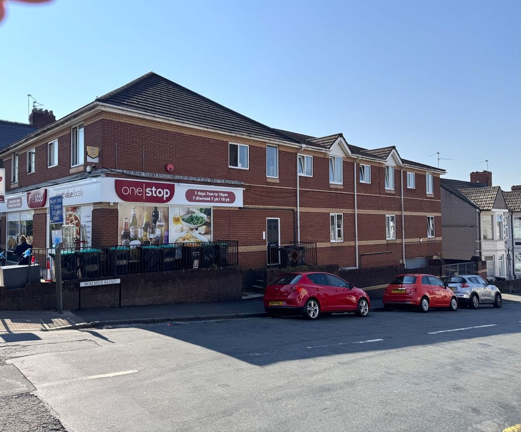 Flat Walmer Road in Newport