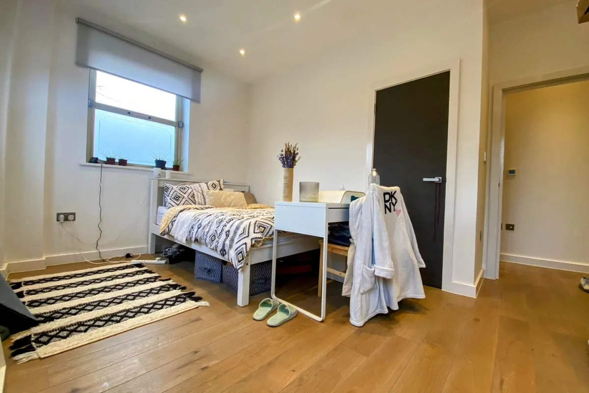 Flat Rainsford Road in Chelmsford
