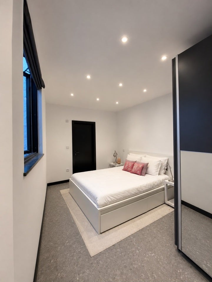 Flat Blackheath Hill in Greater London