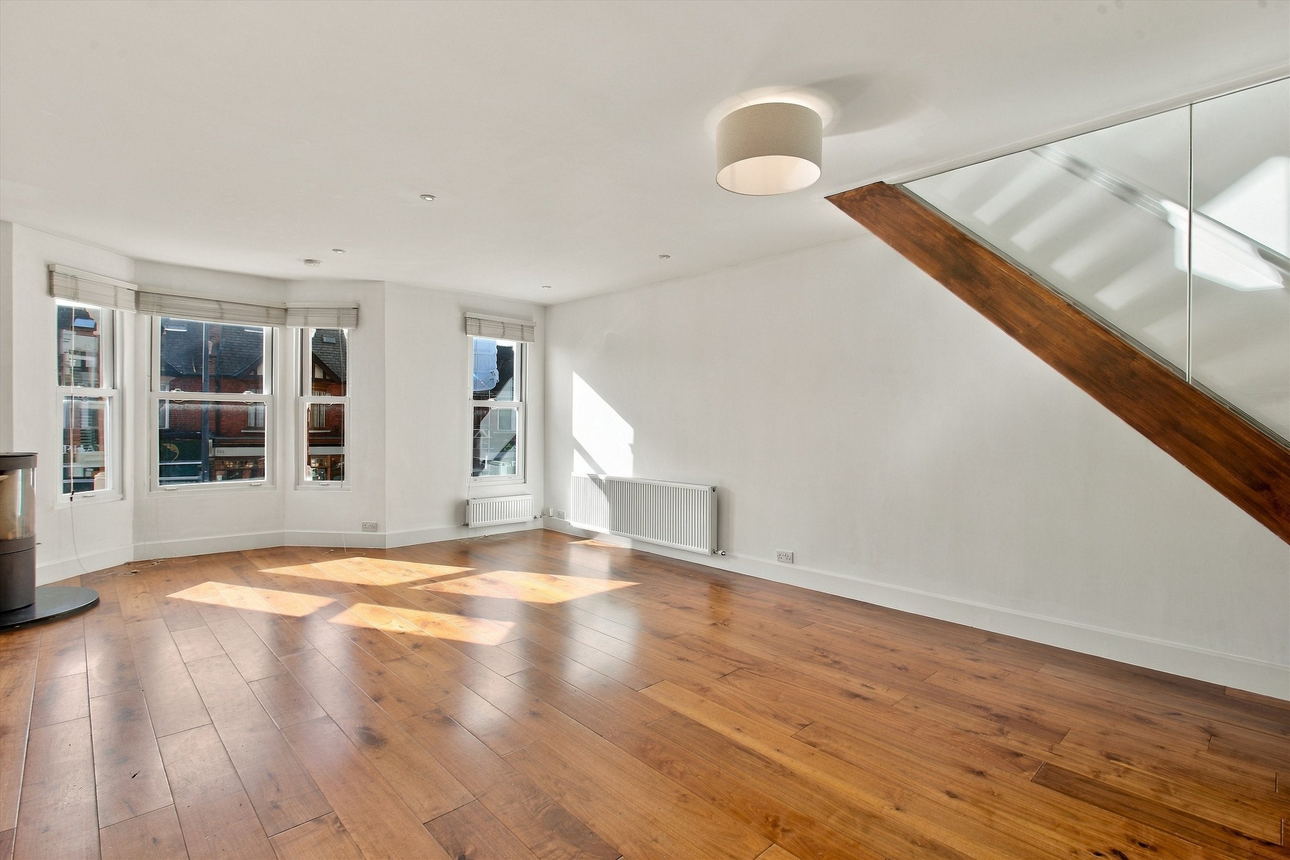 Flat Upper Richmond Road West in Greater London