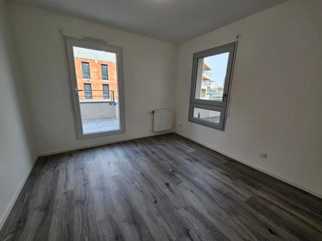 Flat Rue Élise Deroche in Avrillé