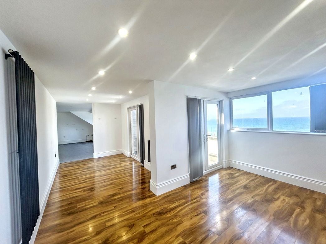 Flat Esplanade Avenue in North Tyneside