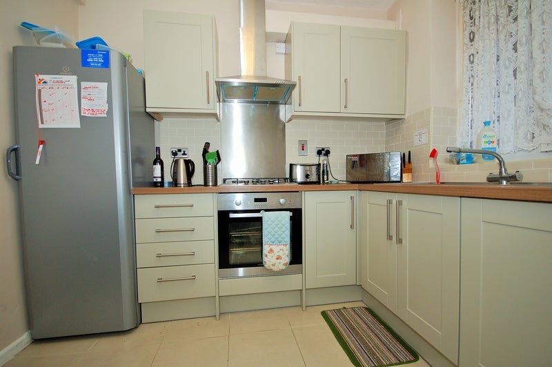 Room Mortimer Place in Greater London