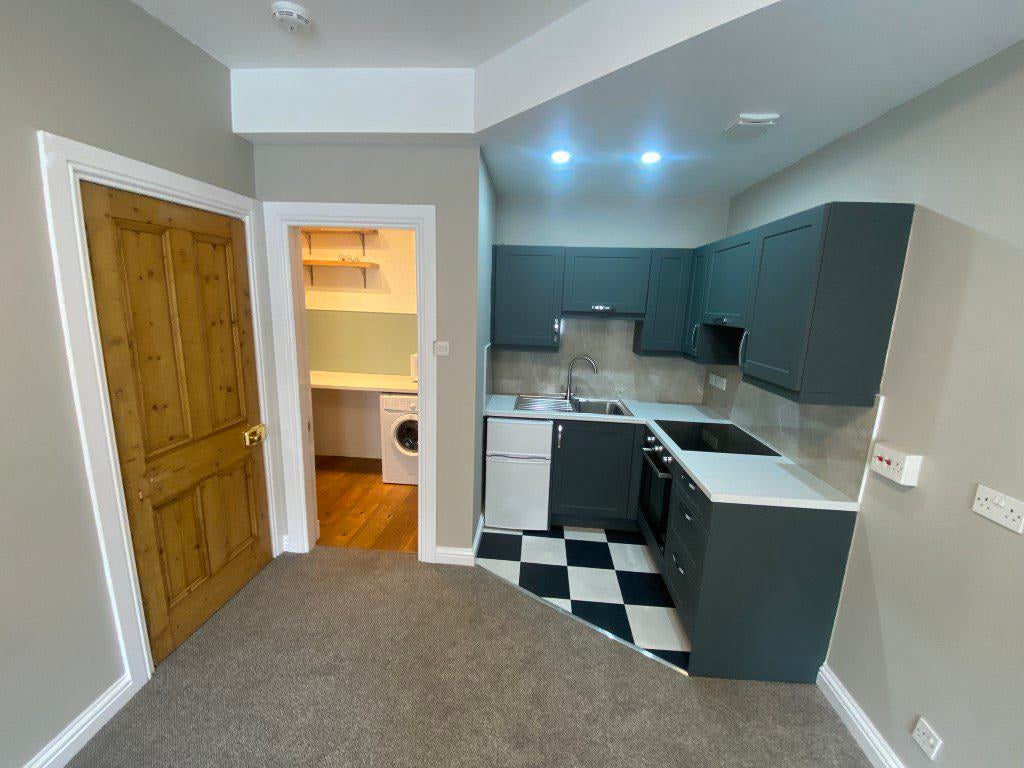 Flat Wardlaw Place in City of Edinburgh