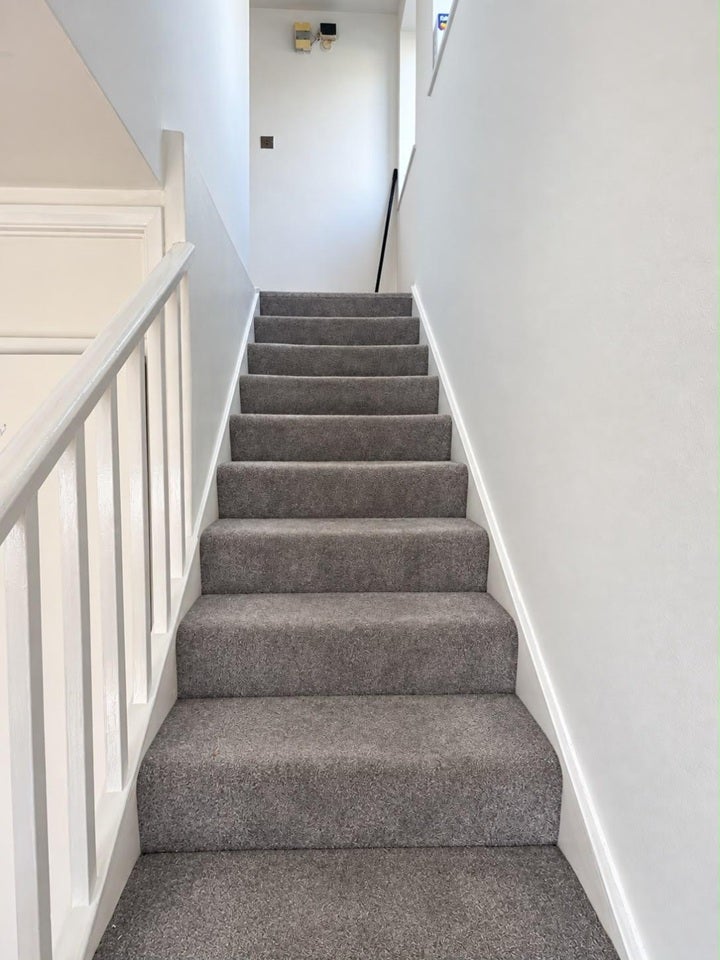 Flat Conegar Court in Slough