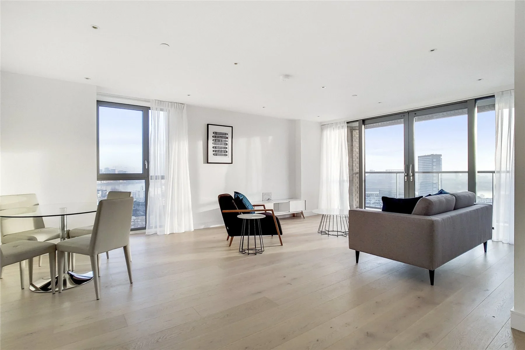 Flat Limeharbour in Greater London