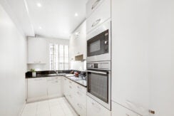 Flat Sloane Street in Greater London