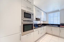 Flat Sloane Street in Greater London