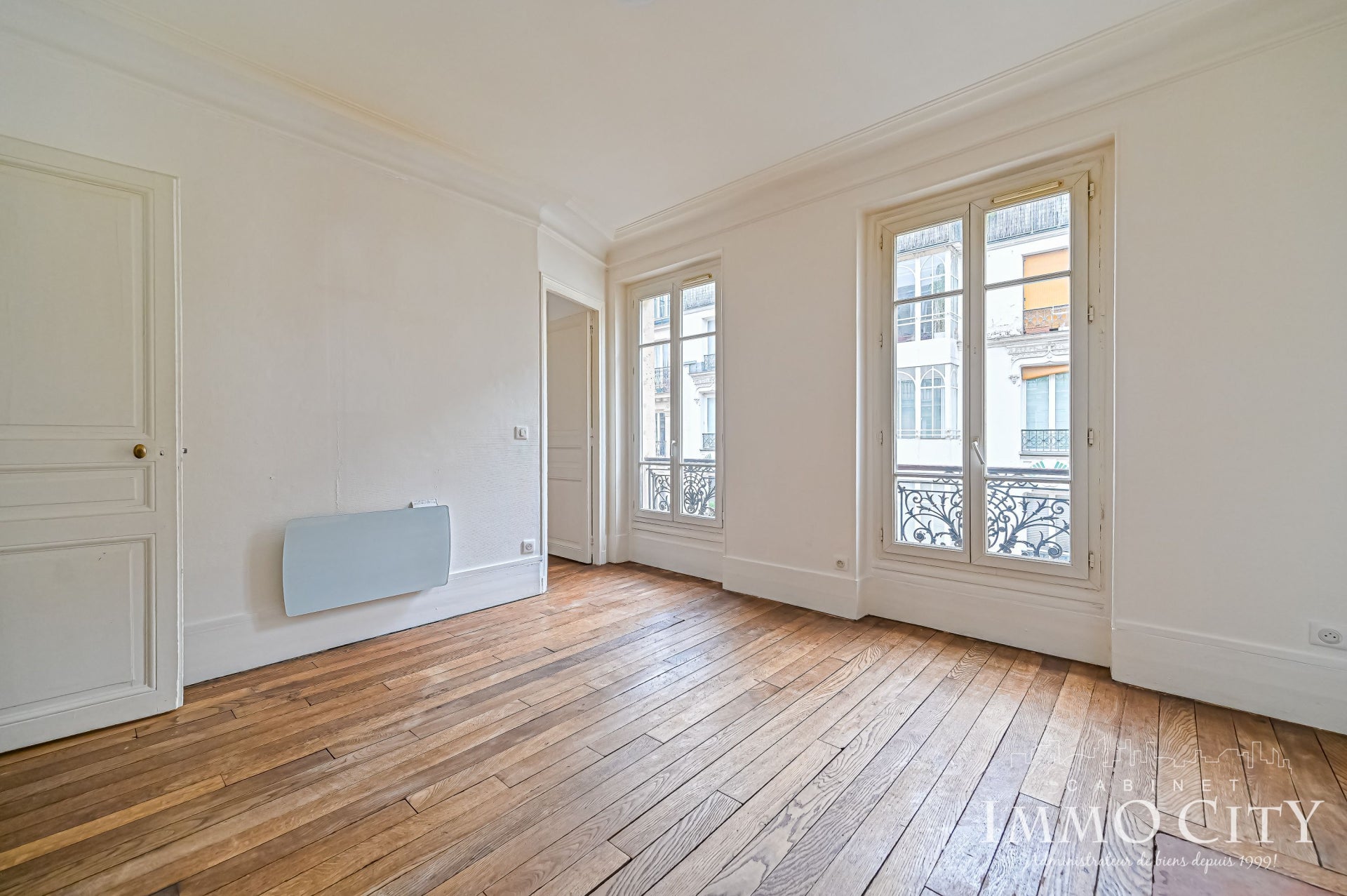 Flat Rue de la Jonquière in Paris