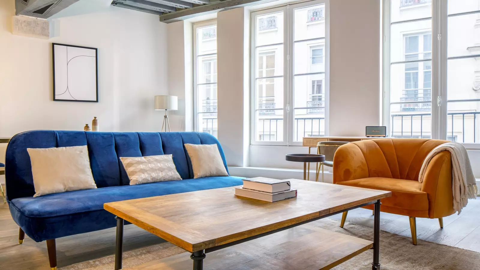 Flat Rue Bailleul in Paris