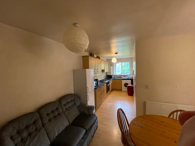 Room Sirdar Road in Southampton