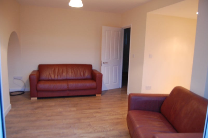 Room London Road in Greater London