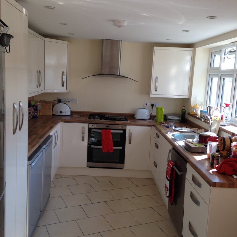Room London Road in Greater London