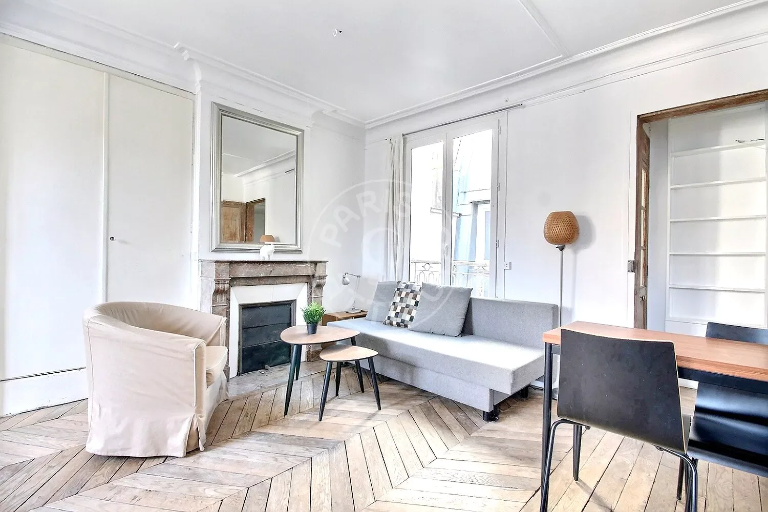Appartement Rue de Verneuil à Paris