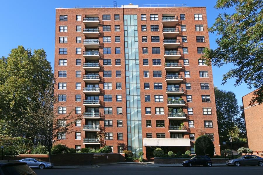 Flat Ennismore Gardens in City of Westminster