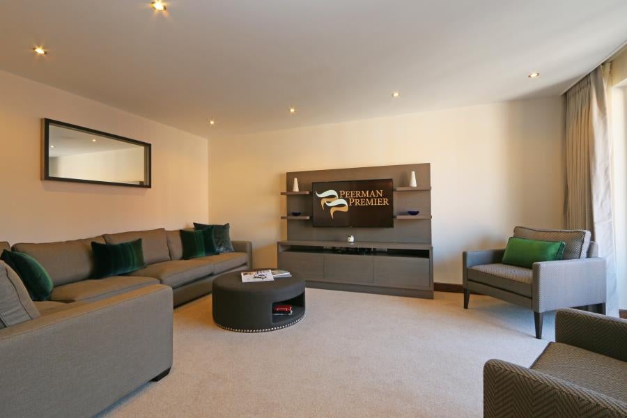 Flat Ennismore Gardens in City of Westminster