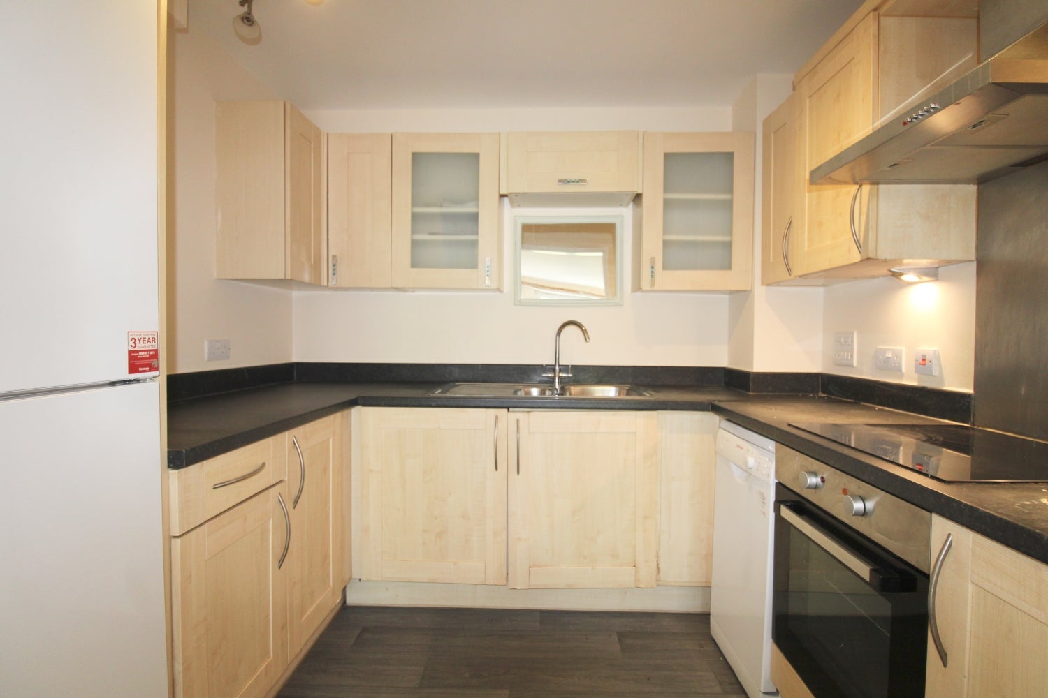 Flat Farnborough Road in Rushmoor