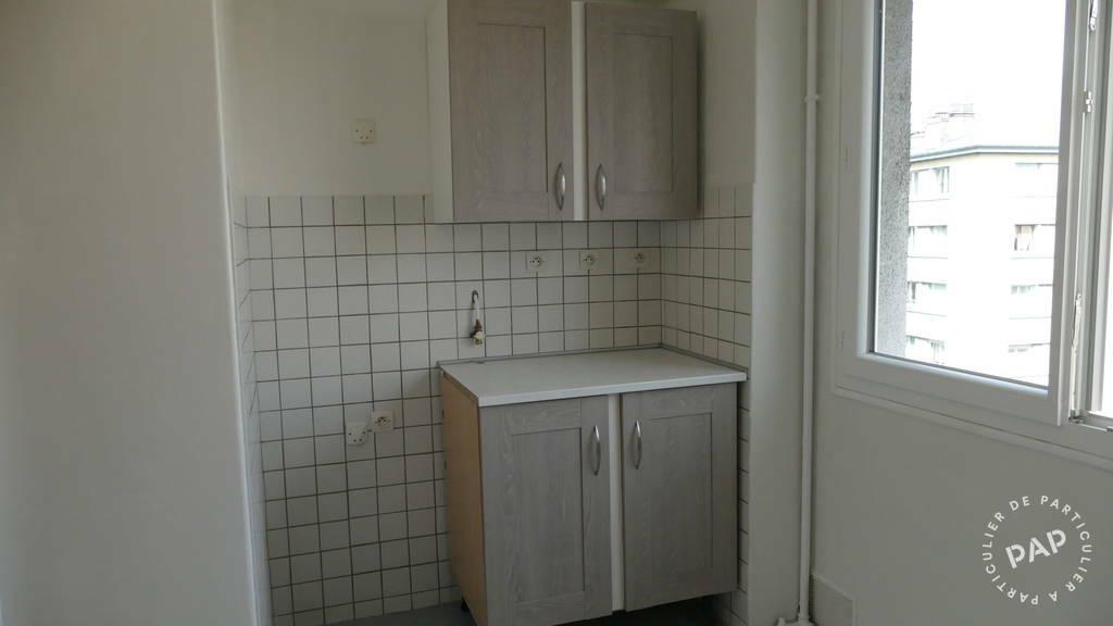 Chambre Rue de la Pointe à Montreuil