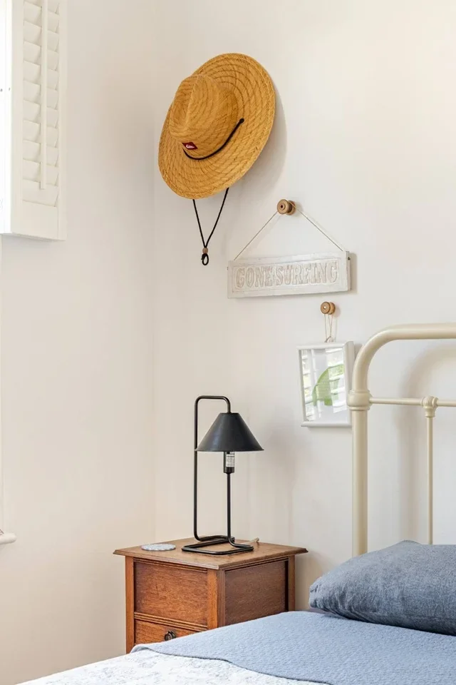 Room King's Road in Greater London