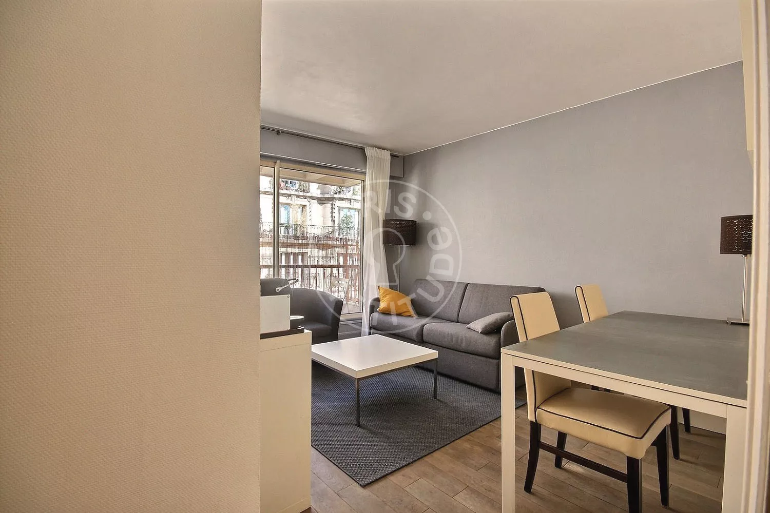Flat Rue de Sèvres in Paris