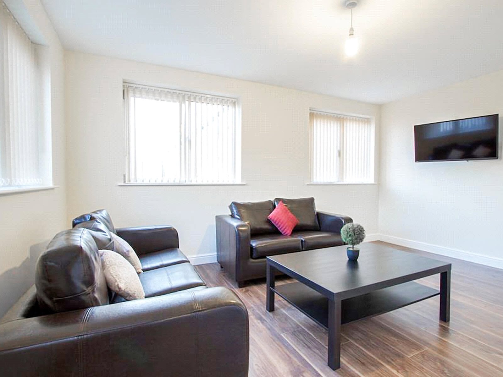 Flat Back Blenheim Terrace in Leeds