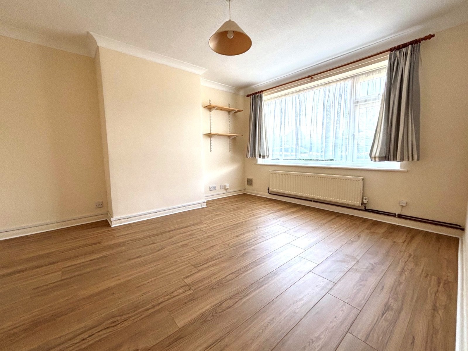 House Brockenhurst Close in Canterbury