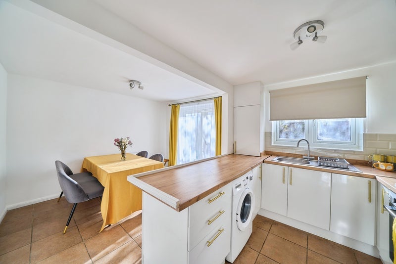 Room Blanche Street in Greater London