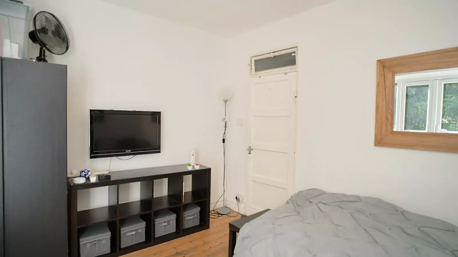 Flat Bancroft Road in Greater London
