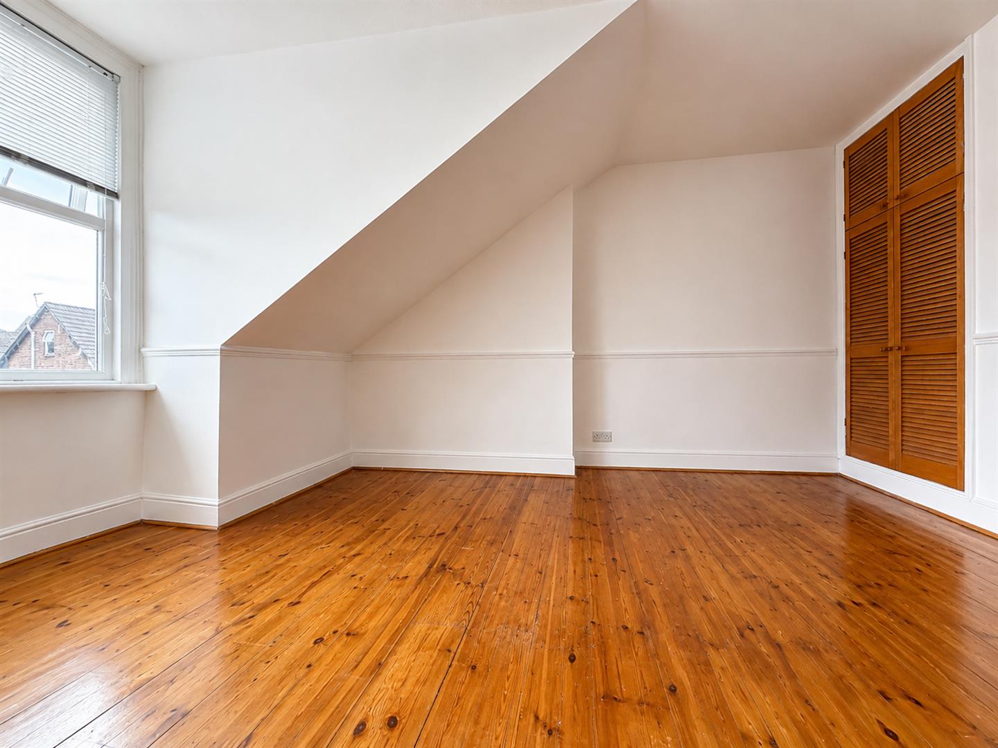 Flat Whitwell Road in Portsmouth