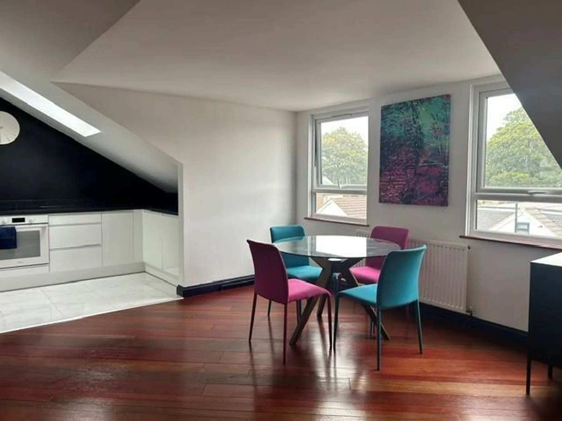 Flat Iona Crescent in Slough